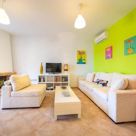 Fluo Seaside Apartment Vathí Kültér fotó