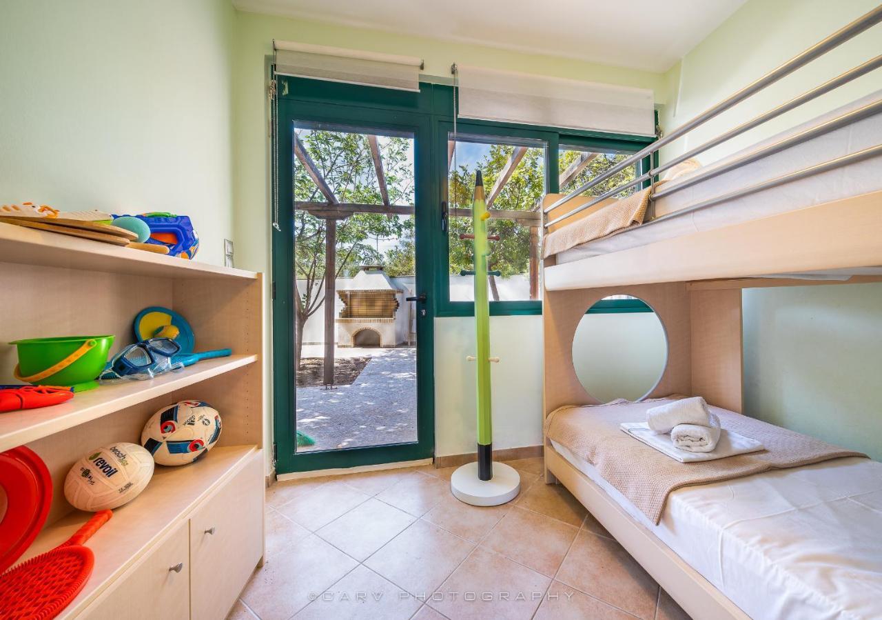 Fluo Seaside Apartment Vathí Kültér fotó