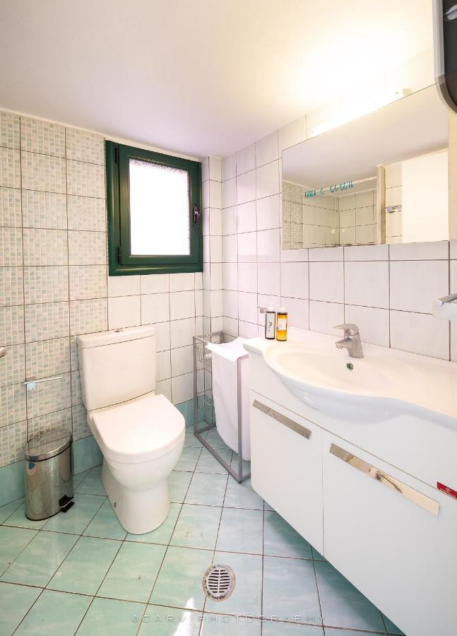 Fluo Seaside Apartment Vathí Kültér fotó